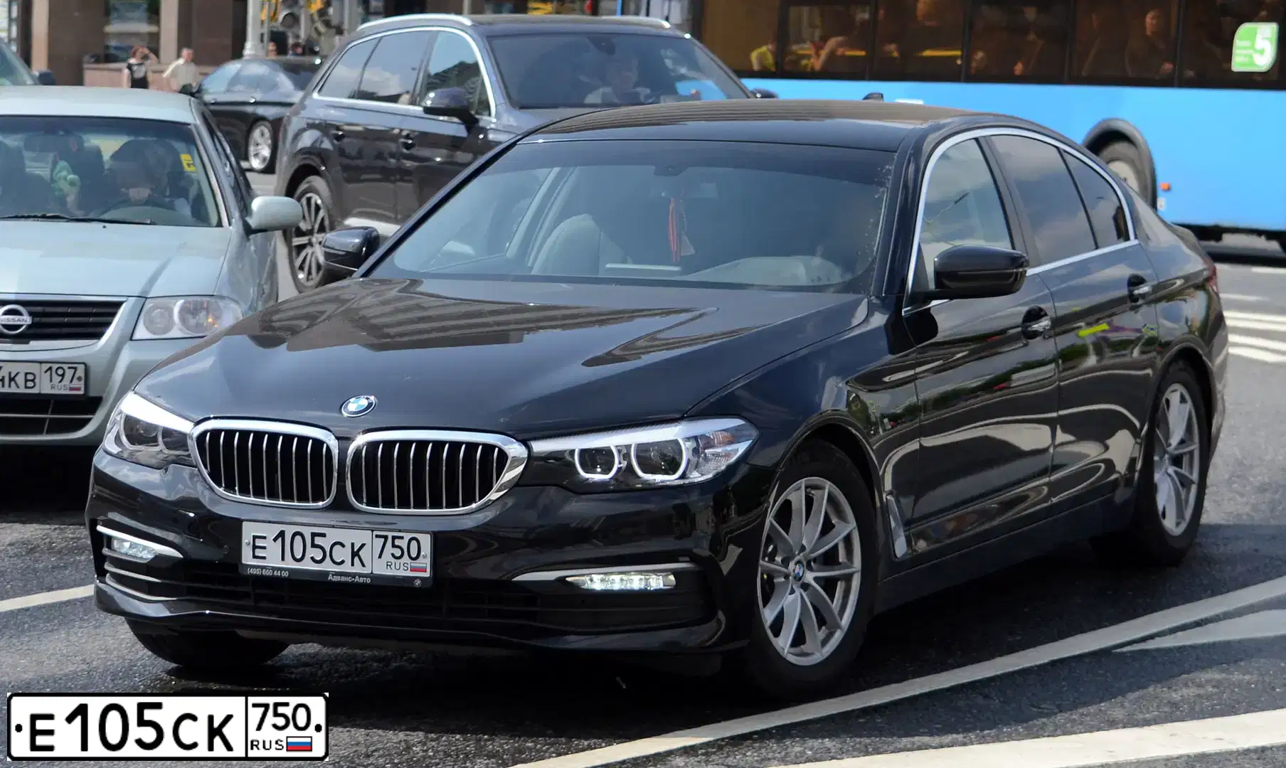 Фото автомобиля BMW SERIE 5, 2018 — госномер Е105СК750. Цвет: ЧЕРНЫЙ