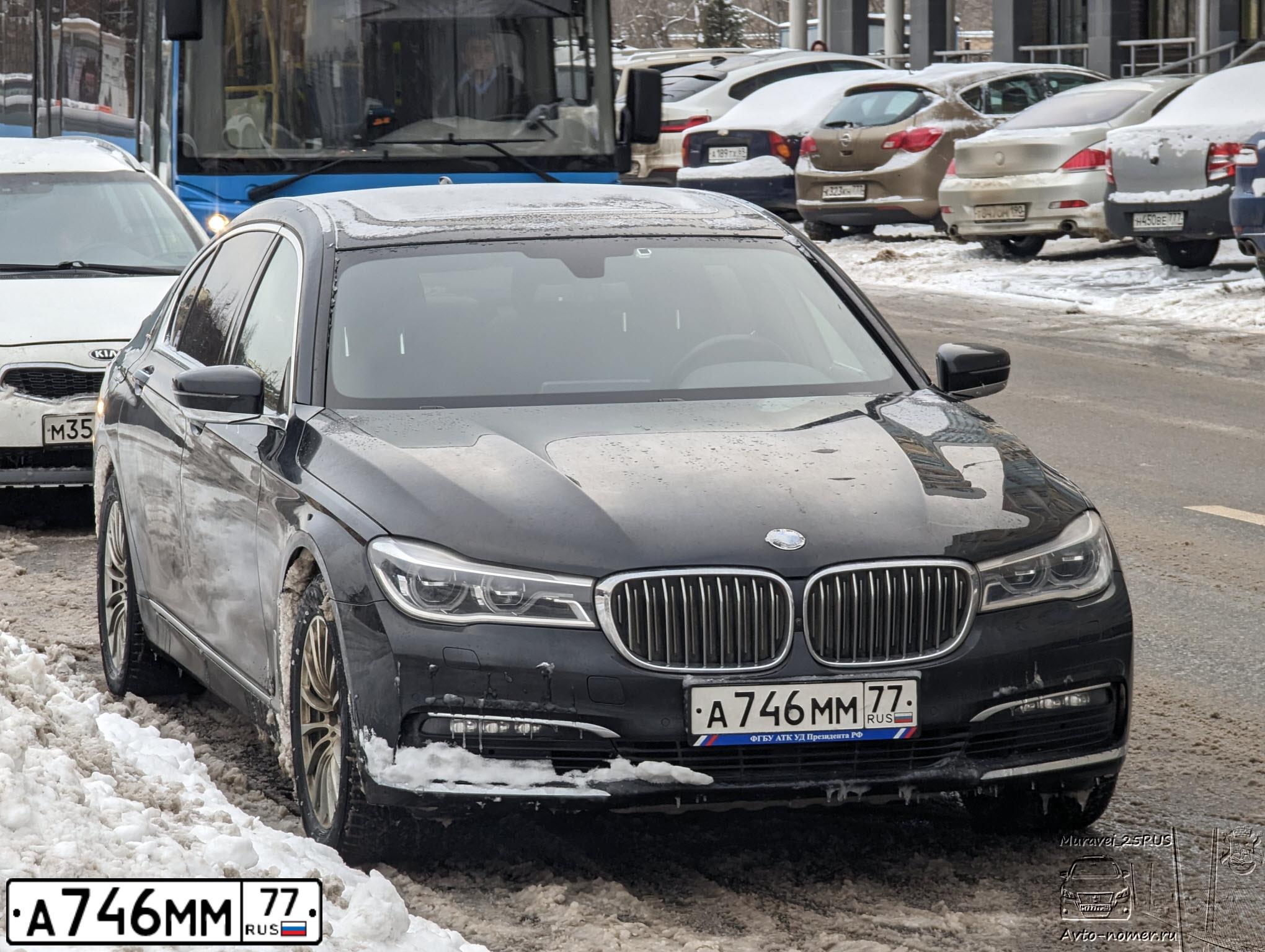 Фото автомобиля VOLVO S80, 2011 — госномер Н923РТ799. Цвет: ЧЕРНЫЙ