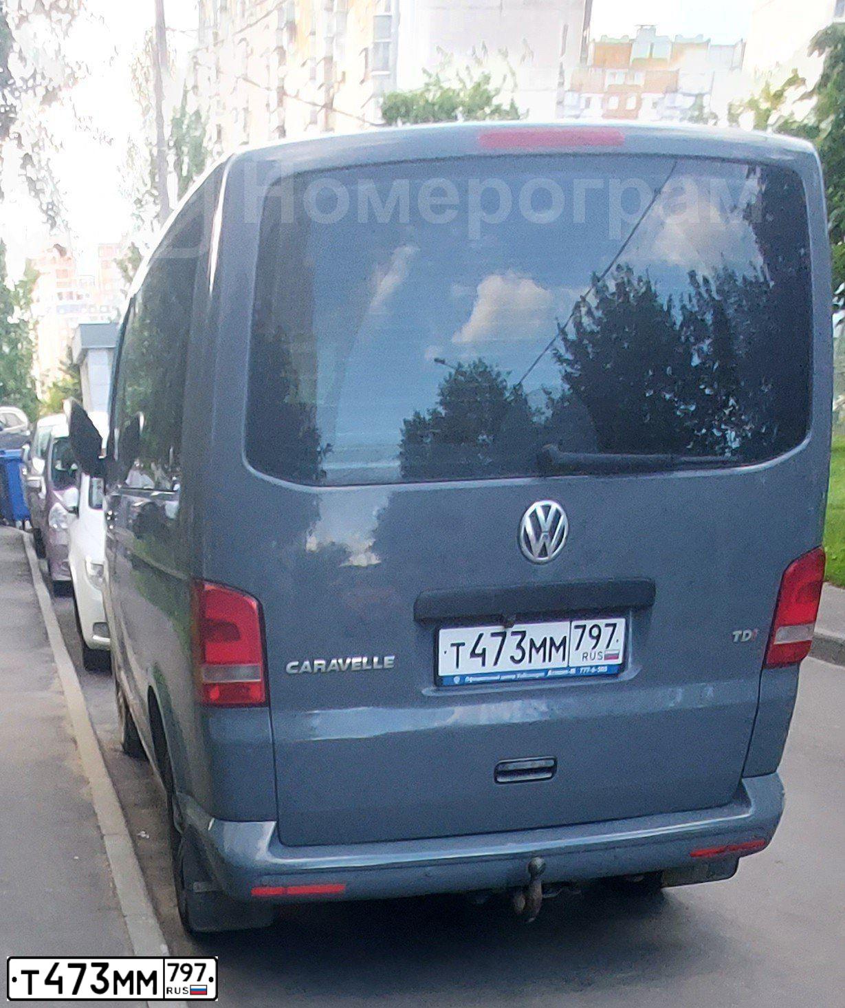 Фото автомобиля VOLKSWAGEN CARAVELLE, 2012 — госномер А563СН777. Цвет: СЕРЫЙ ТЕМНЫЙ