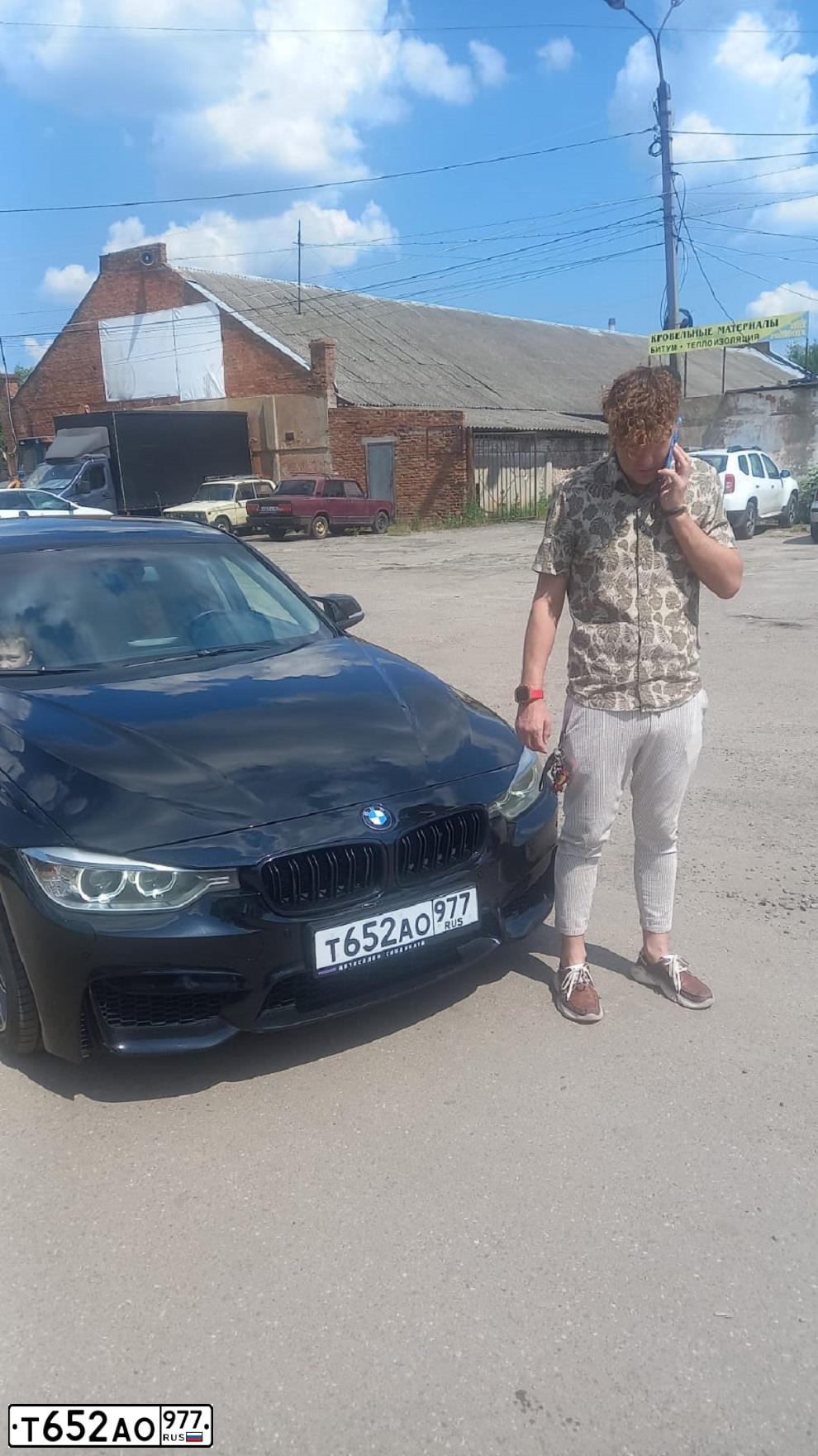 Фото автомобиля BMW SERIE 3, 2013 — госномер В749АР799. Цвет: ЧЕРНЫЙ