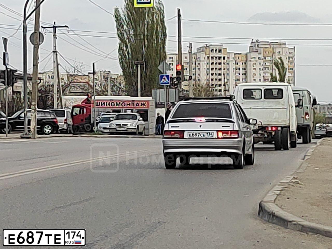 Фото автомобиля MERCEDES-BENZ C180, 2014 — госномер Н208ВН702. Цвет: Белый