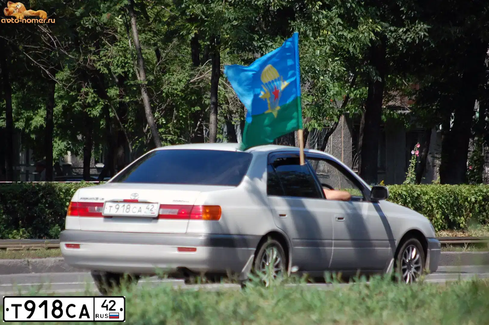 Фото автомобиля ТОУОТА СОRОNА РRЕМIО, 1998 — госномер Х615ЕК142