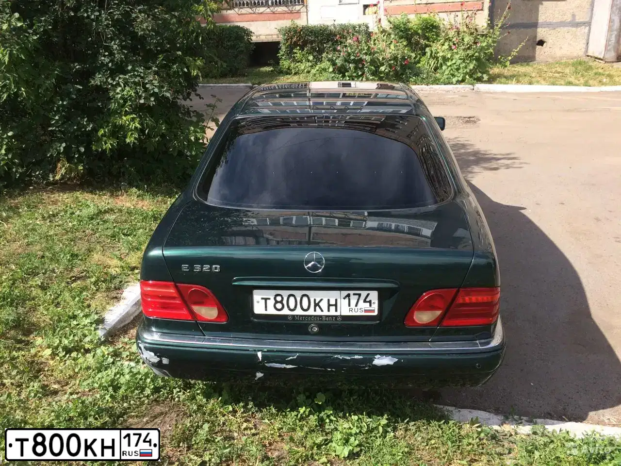 Фото автомобиля MERCEDES-BENZ E320, 1996 — госномер А601ХВ774