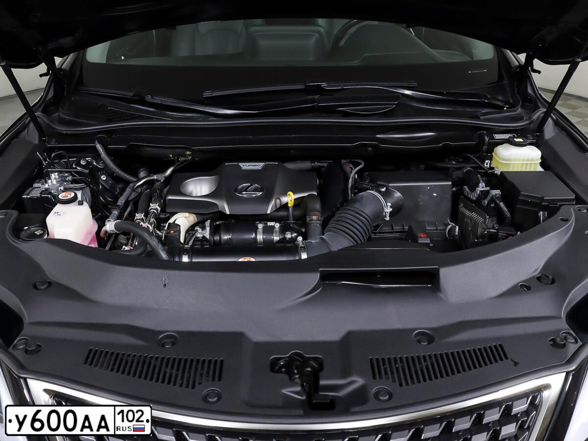 Фото автомобиля LEXUS RX300, 2021 — госномер Р555ВА190. Цвет: ЧЕРНЫЙ