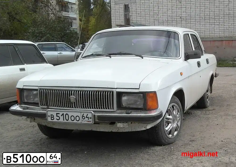 Фото автомобиля CHEVROLET CRUZE, 2013 — госномер В510ОО64. Цвет: ЧЕРНЫЙ МЕТАЛЛИК