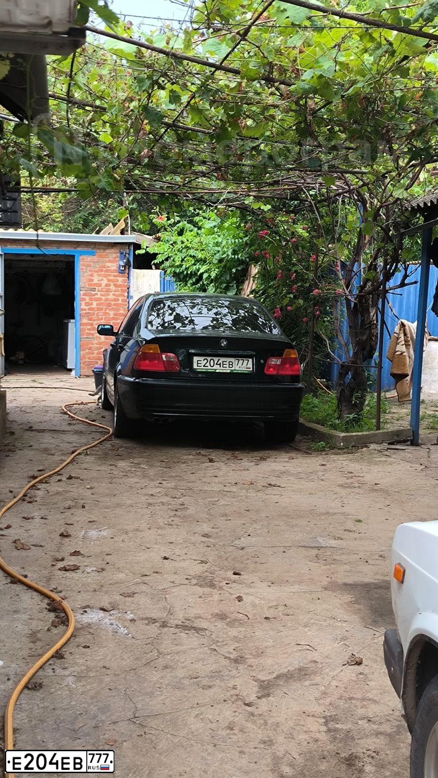 Фото автомобиля BMW 320, 2001 — госномер Е191НН08. Цвет: ЗЕЛЕНЫЙ
