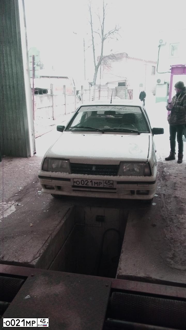 Фото автомобиля LADA 2108 SAMARA, 1991 — госномер К800УМ750. Цвет: Белый