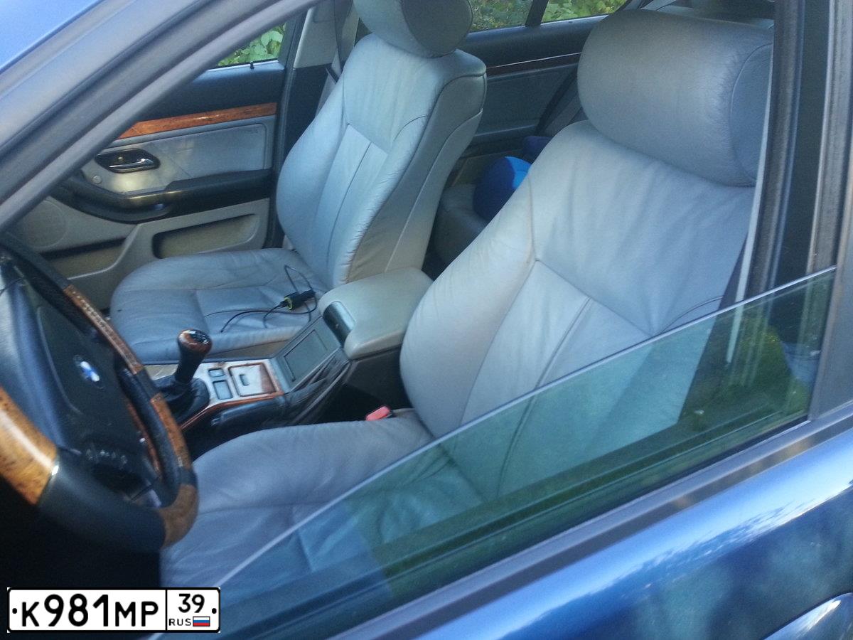 Фото автомобиля BMW W SERIE 5, 1999 — госномер К981МР39. Цвет: синий