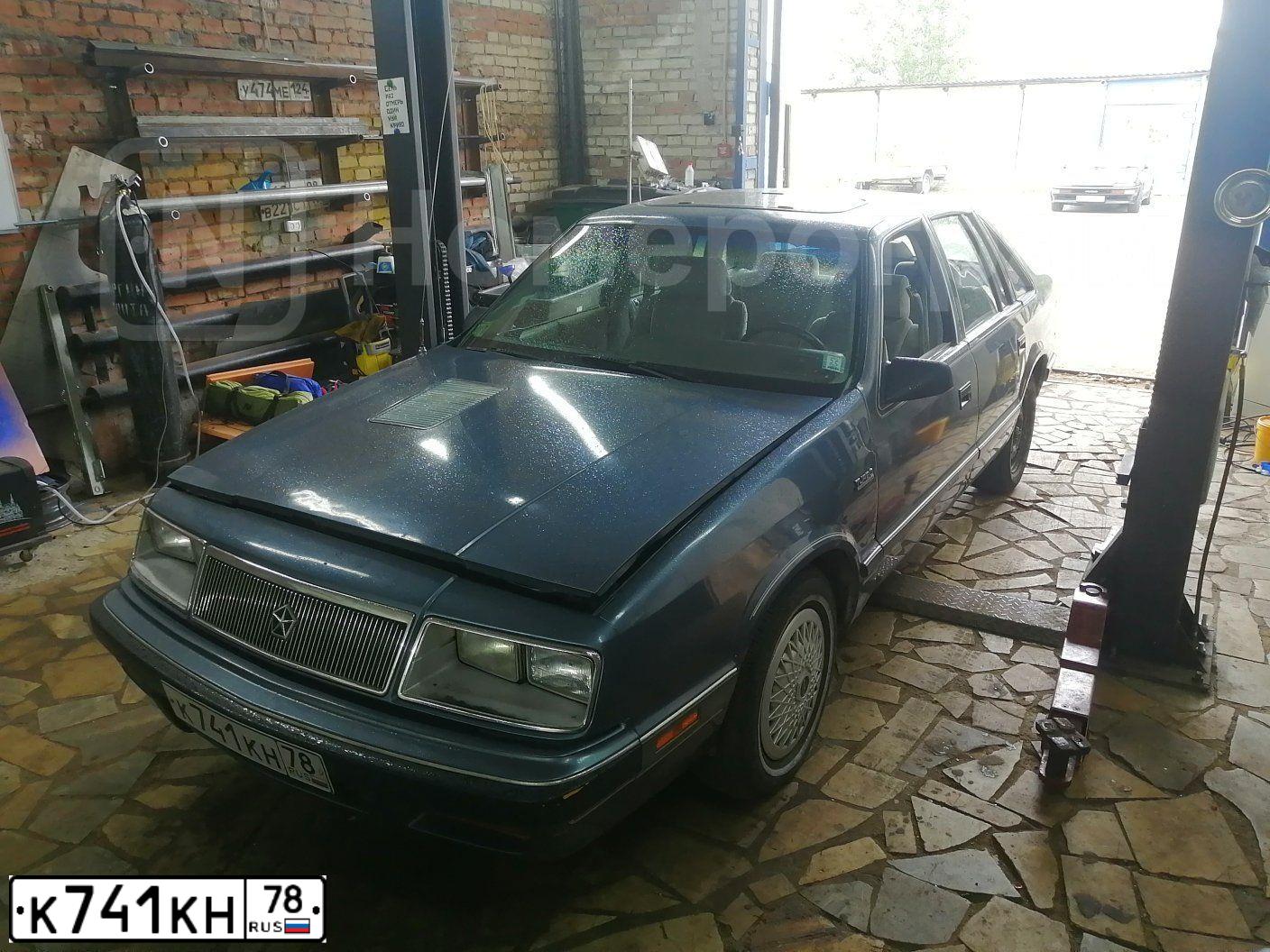 Фото автомобиля CHRYSLER UNSPECIFIED, 1989 — госномер К741КН78. Цвет: ОТСУТСТВУЕТ