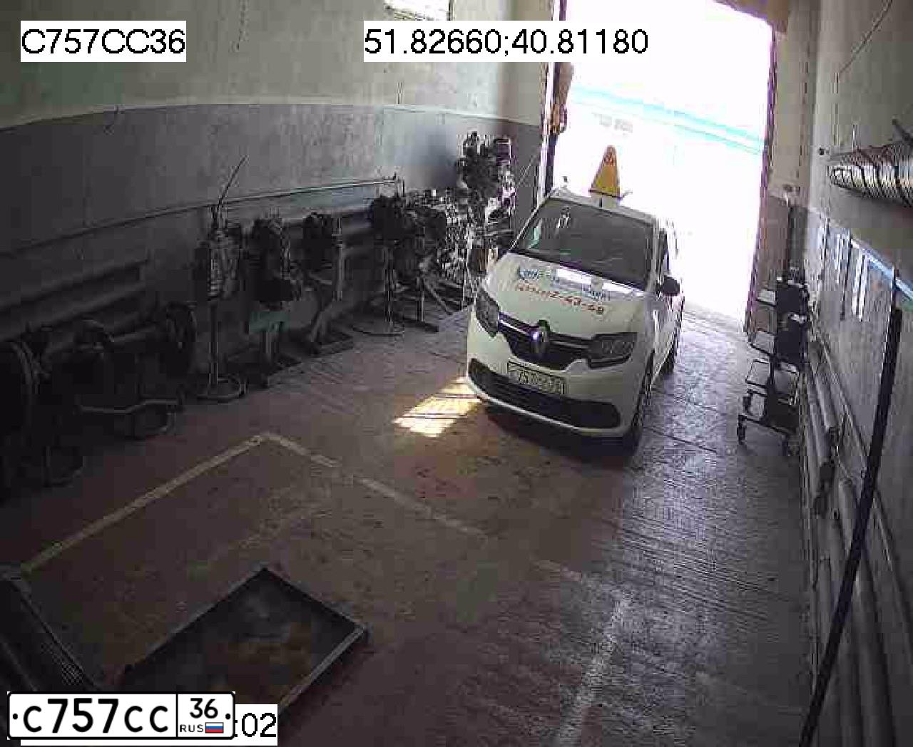 Фото автомобиля LADA 2114 SAMARA, 2006 — госномер Т879КО761. Цвет: Светло-Серебристый металлик