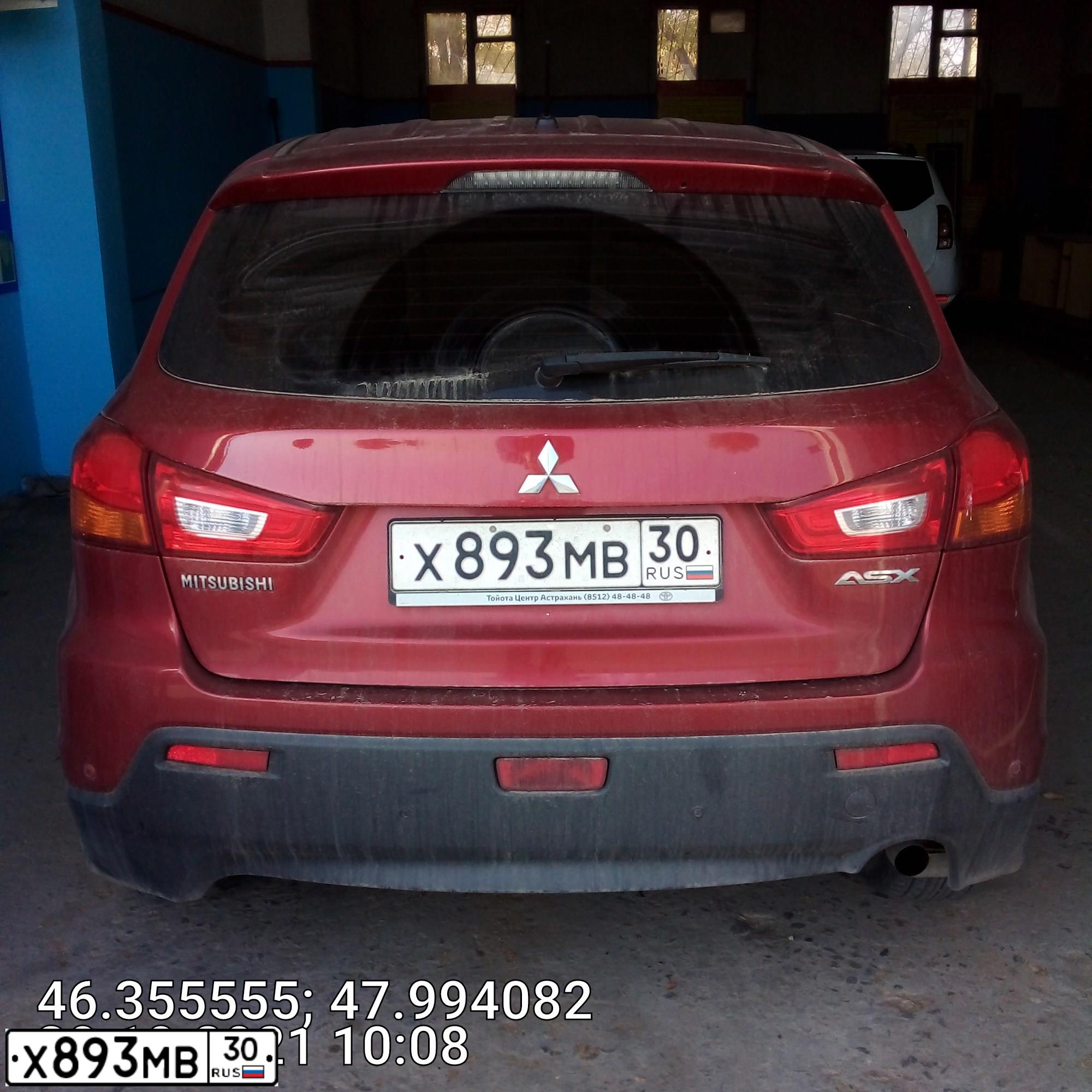 Фото автомобиля MITSUBISHI ASX, 2012 — госномер Х893МВ30. Цвет: Красный