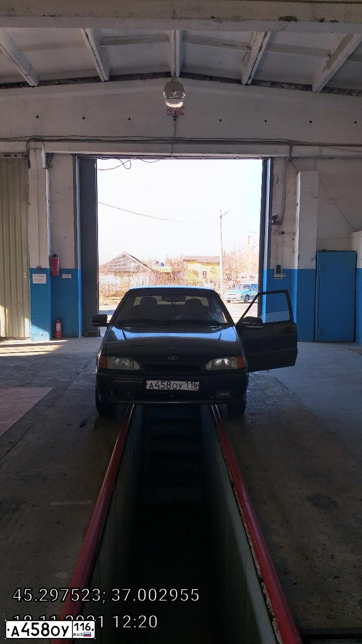 Фото автомобиля LADA 2115 SAMARA, 2007 — госномер С770ЕТ193. Цвет: ЗОЛОТИСТО ТЕМНО-ЗЕЛЕНЫЙ