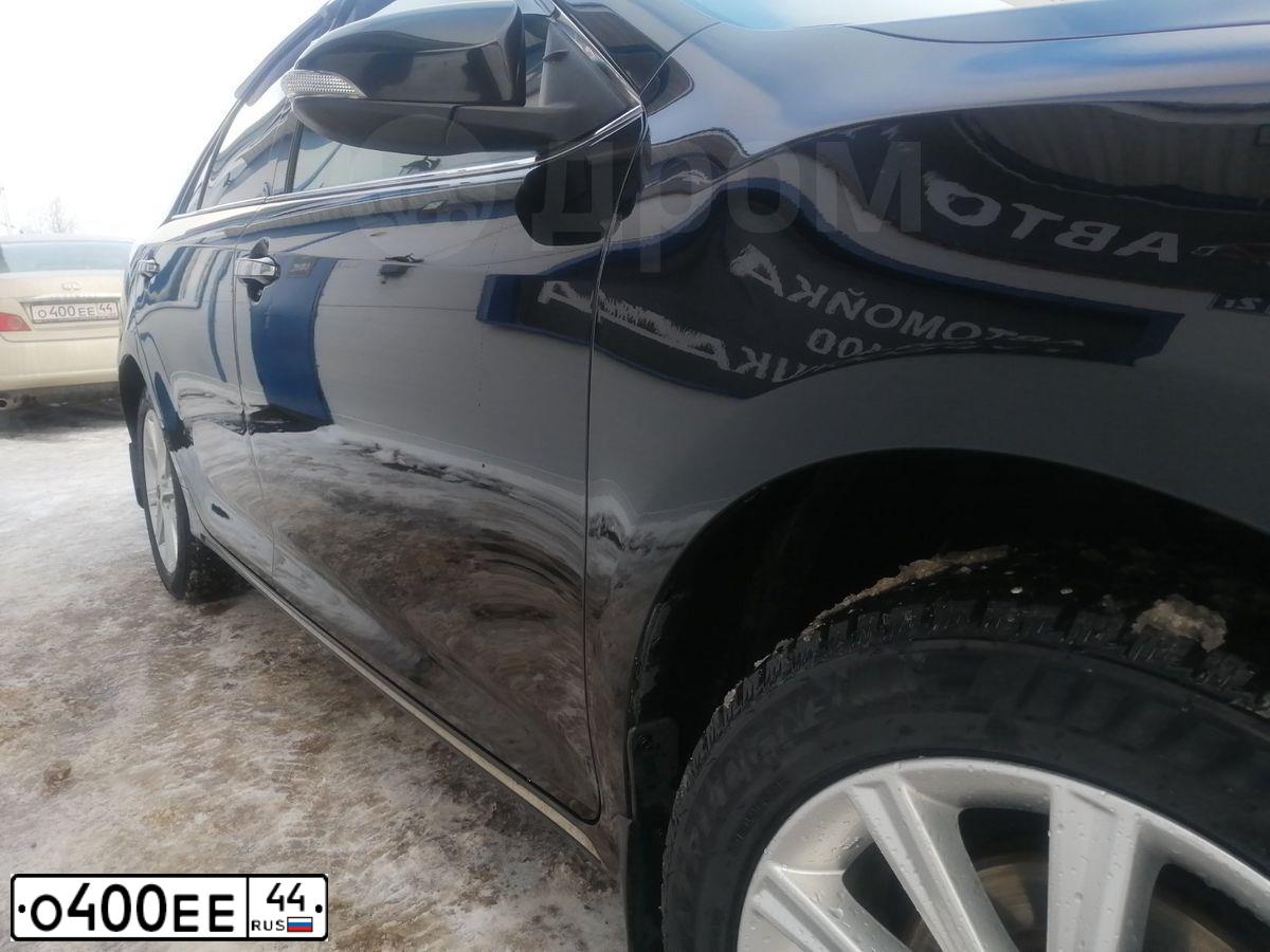 Фото автомобиля INFINITI M, 2007 — госномер О400ЕЕ44. Цвет: ЗОЛОТИСТЫЙ