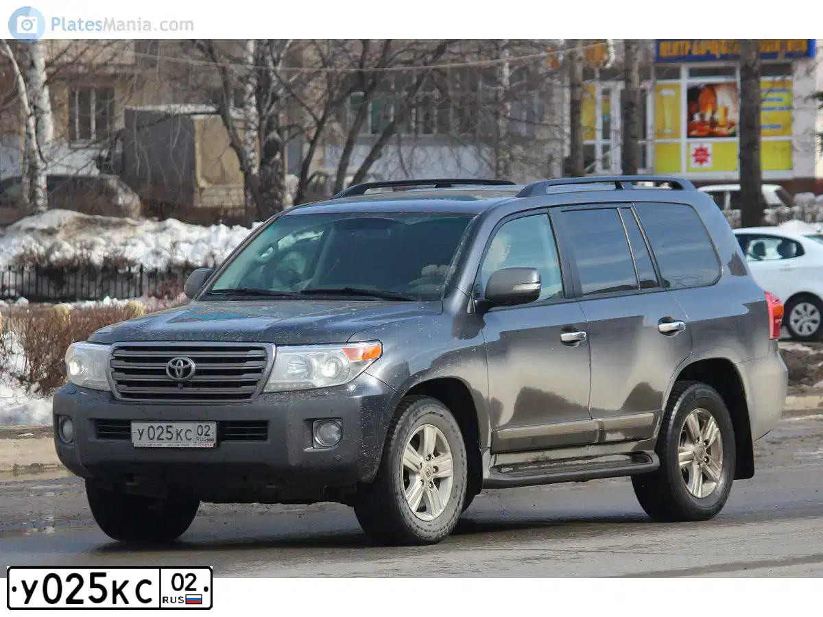 Фото автомобиля TOYOTA LANDCRUISER 200, 2008 — госномер Т030КА86