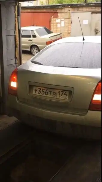 Фото автомобиля NISSAN PRIMERA, 2004 — госномер У149СН790. Цвет: Серебристый