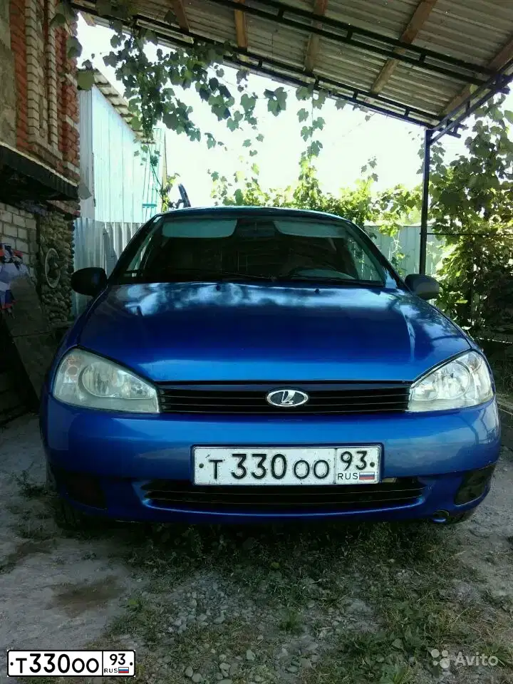 Фото автомобиля LADA 1118 KALINA, 2007 — госномер Т330ОО93. Цвет: ЯРКО-СИНИЙ