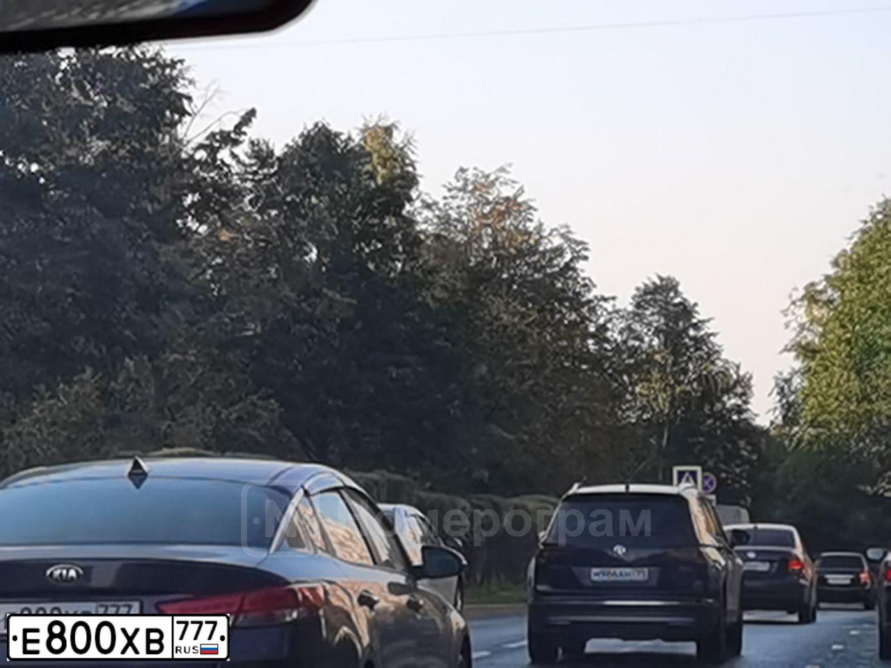 Фото автомобиля KIA MAGENTIS / OPTIMA, 2017 — госномер Е800ХВ777. Цвет: КОРИЧНЕВЫЙ