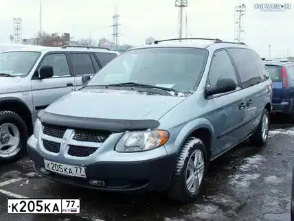 Фото автомобиля DODGE /GRAND/ CARAVAN, 2003 — госномер Е172РУ750. Цвет: СВЕТЛО-ГОЛУБОЙ
