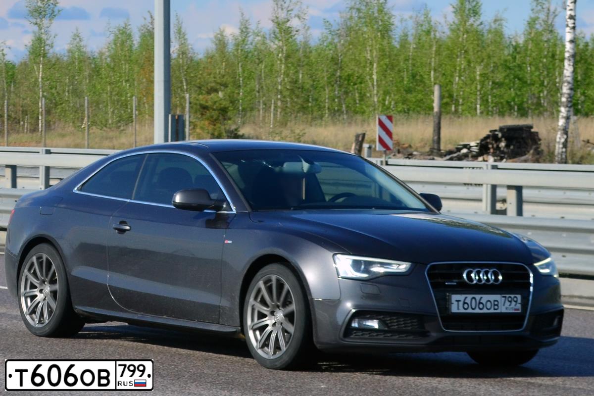 Фото автомобиля AUDI A5, 2013 — госномер Т606ОВ799. Цвет: ЧЕРНО-СЕРЫЙ