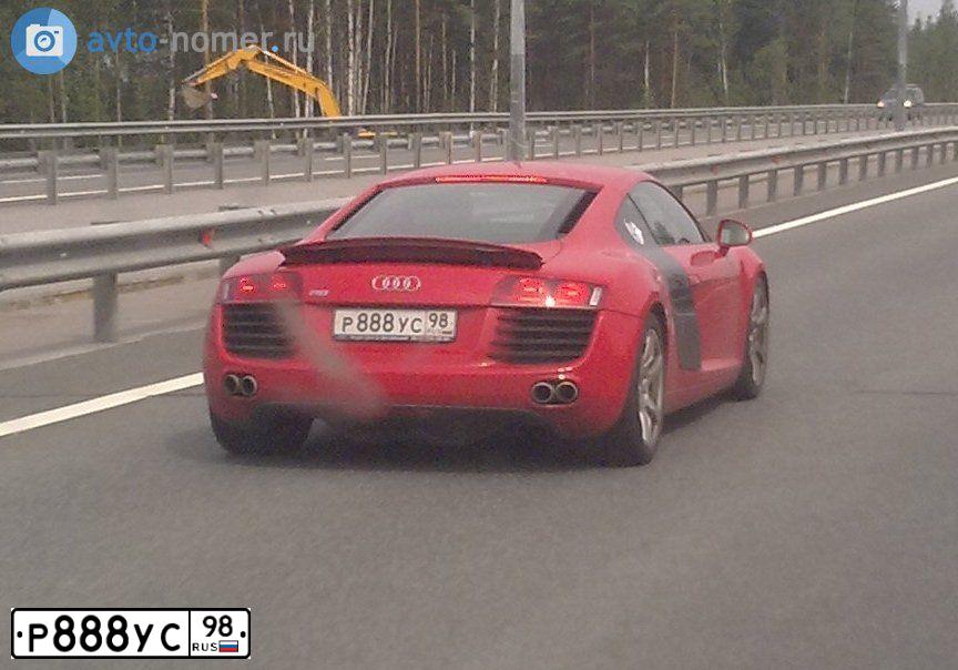 Фото автомобиля AUDI R8, 2008 — госномер Р888УС98. Цвет: Красный