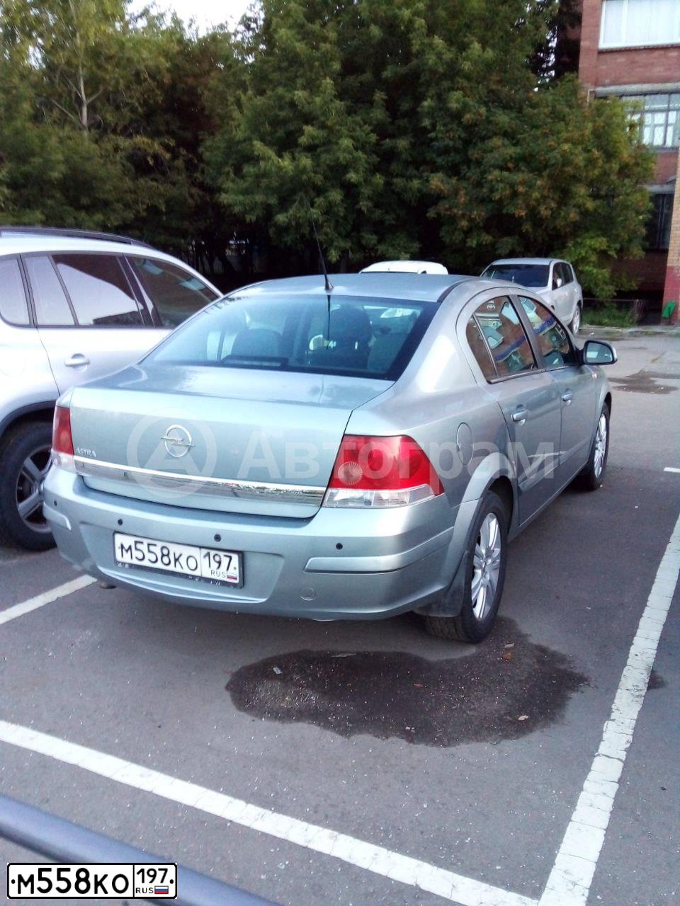 Фото автомобиля OPEL ASTRA, 2010 — госномер М558КО197. Цвет: СЕРЫЙ