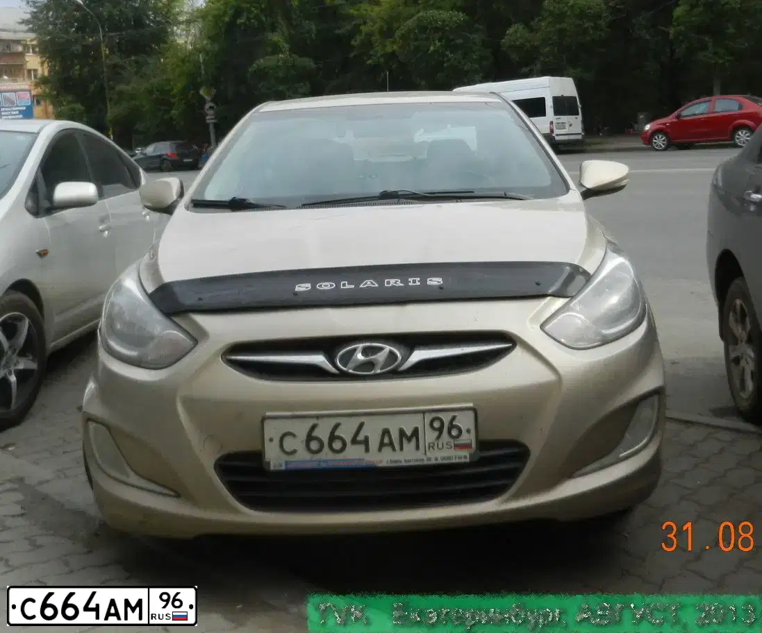 Фото автомобиля HYUNDAI SOLARIS, 2010 — госномер В962КТ122. Цвет: БЕЖЕВО-СЕРЫЙ