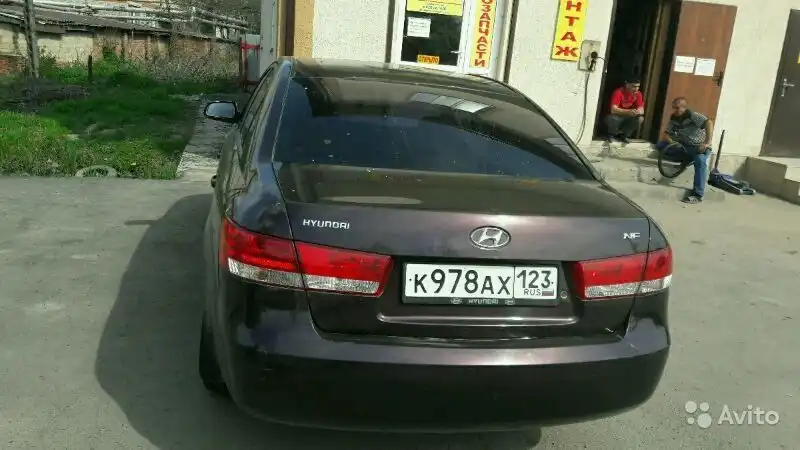 Фото автомобиля HYUNDAI SONATA, 2007 — госномер М747СА193. Цвет: ТЕМНО-ВИШНЕВЫЙ