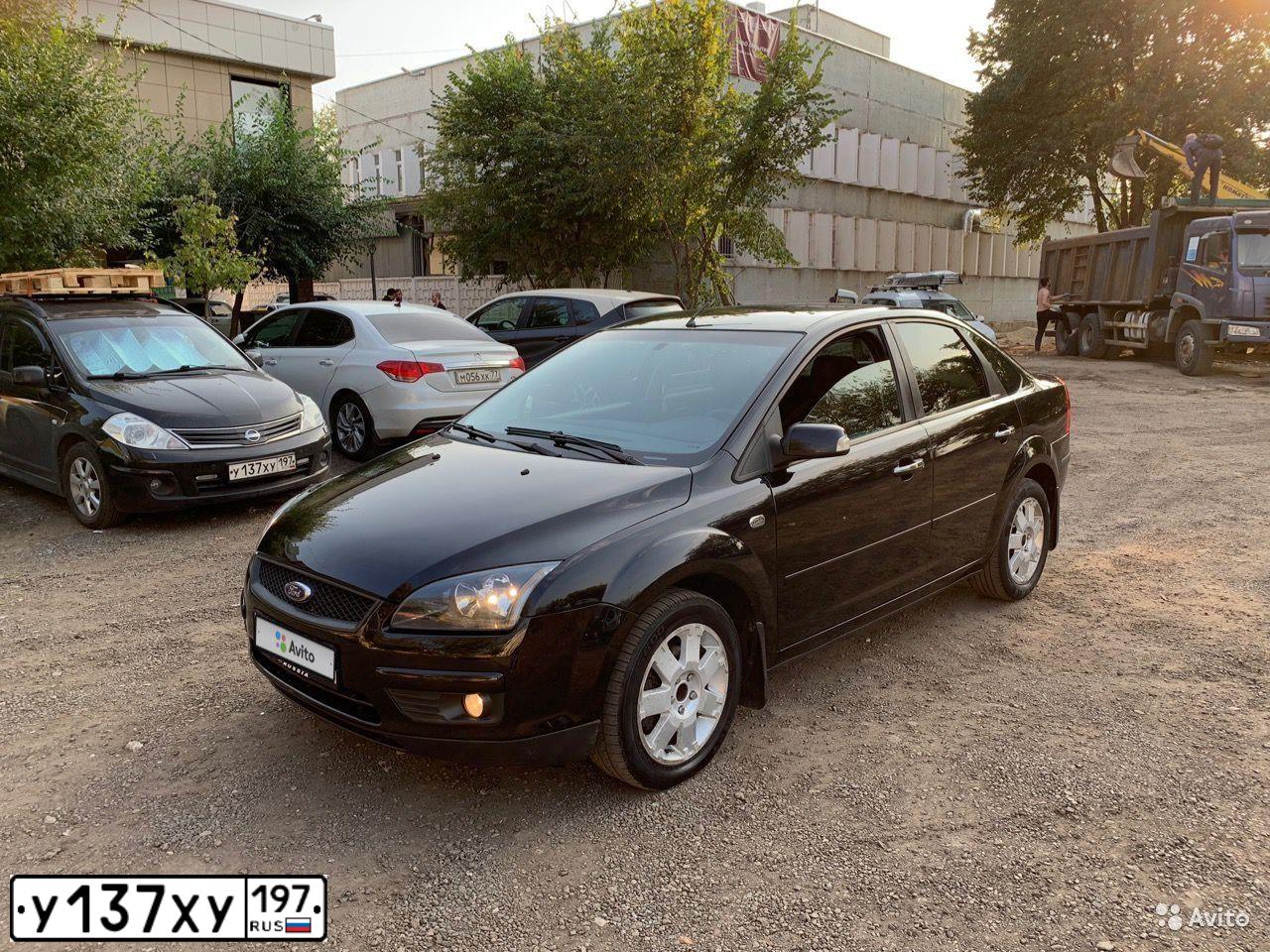 Фото автомобиля FORD FOCUS, 2008 — госномер Р913АВ96. Цвет: СЕРЕБРИСТЫЙ