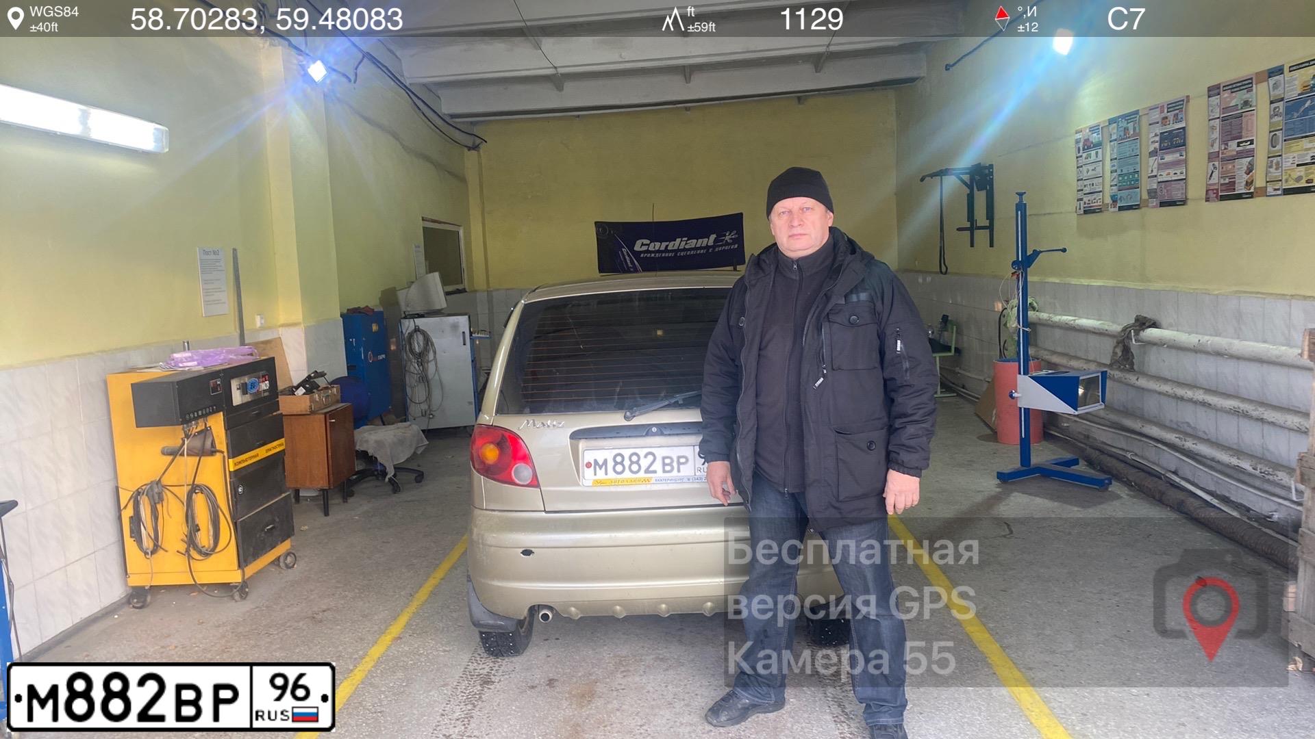 Фото автомобиля DAEWOO MATIZ, 2006 — госномер М882ВР96. Цвет: ПЕСОЧНО-БЕЖЕВЫЙ