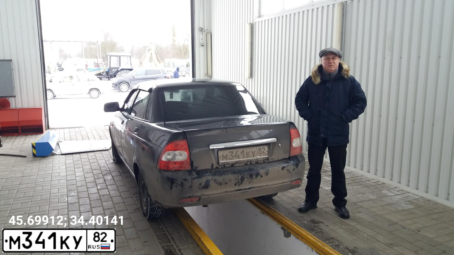 Фото автомобиля LADA 2170 PRIORA, 2009 — госномер М341КУ82. Цвет: Темно-зеленый