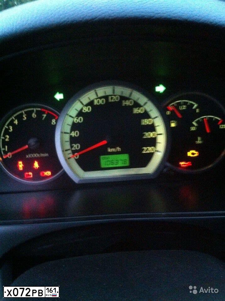 Фото автомобиля CHEVROLET LACETTI, 2008 — госномер Х072РВ161. Цвет: БЕЛЫЙ