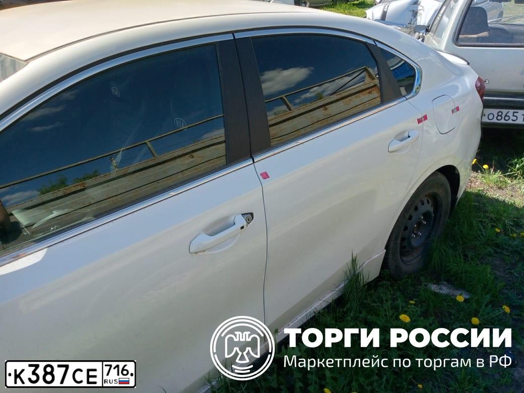 Фото автомобиля KIA CERATO, 2021 — госномер К387СЕ716. Цвет: Белый