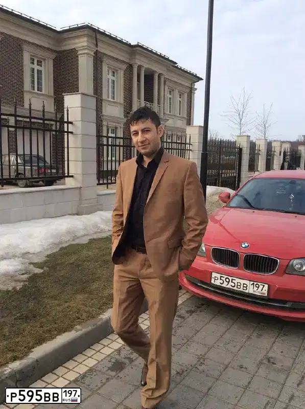 Фото автомобиля BMW 116I, 2010 — госномер Х228АН71. Цвет: Красный