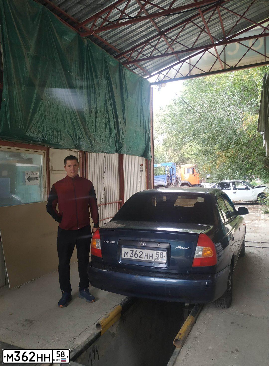 Фото автомобиля HYUNDAI ACCENT, 2008 — госномер С271ВУ126. Цвет: синий