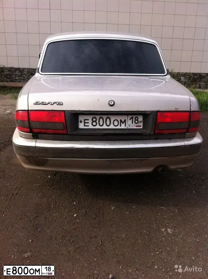 Фото автомобиля VOLKSWAGEN TRANSPORTER, 1994 — госномер Н098ТР18. Цвет: ЛИАНА