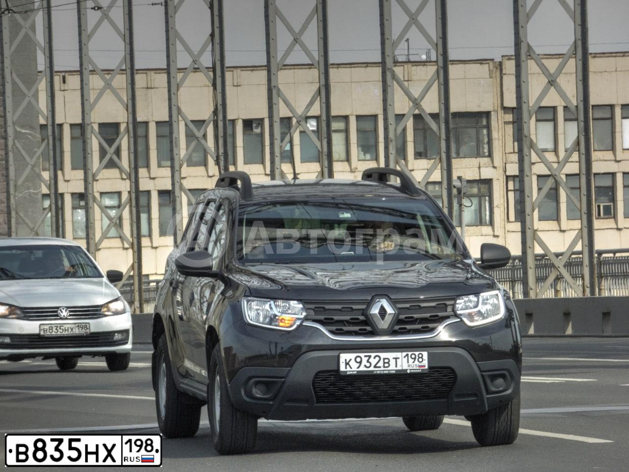 Фото автомобиля VOLKSWAGEN POLO, 2019 — госномер Т265СВ198. Цвет: Белый