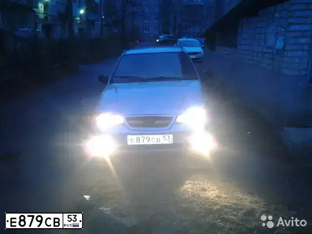 Фото автомобиля DAEWOO NEXIA, 2011 — госномер У414МТ47. Цвет: СЕРЕБРИСТЫЙ