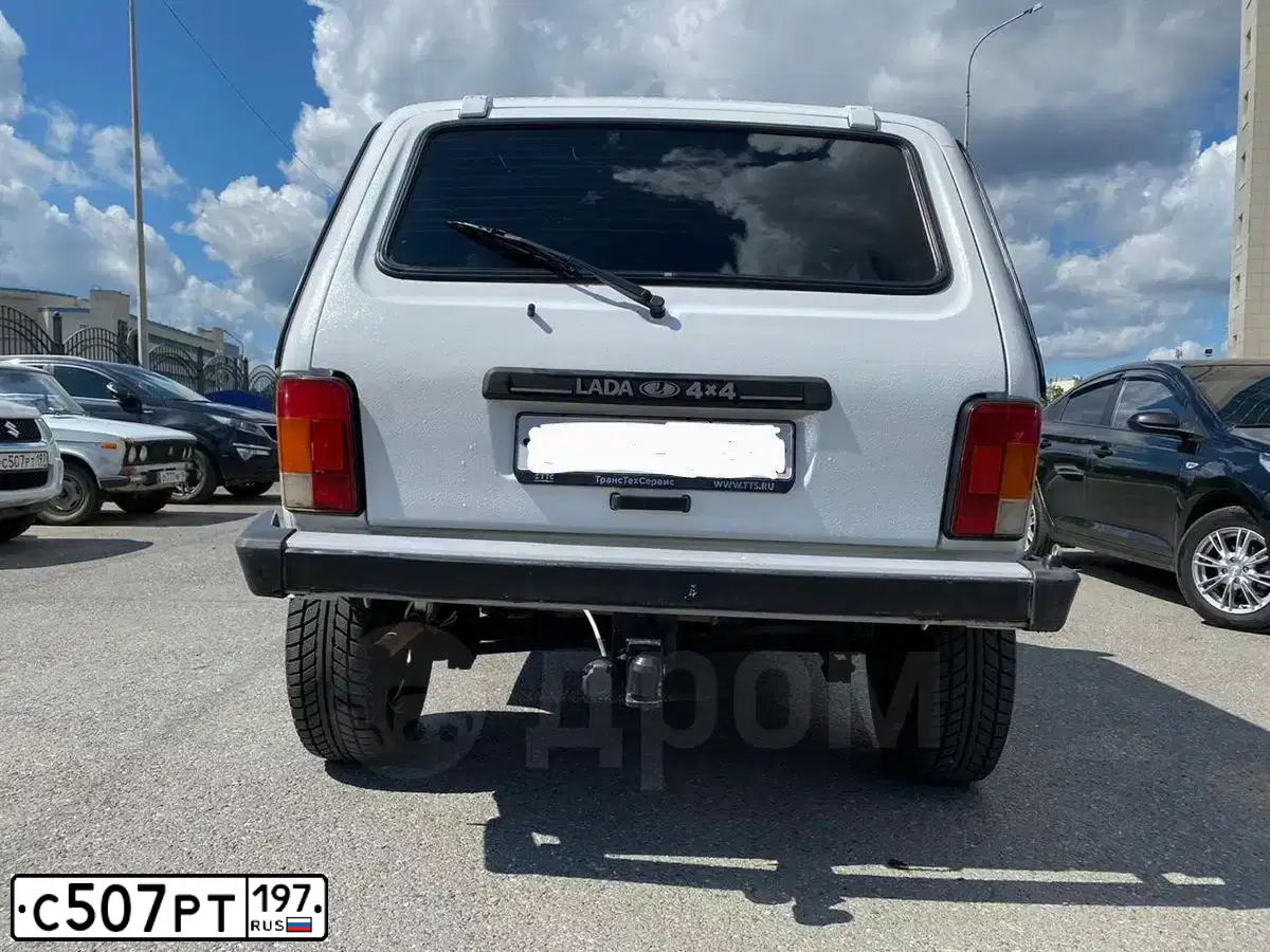 Фото автомобиля SUZUKI GRAND VITARA, 2011 — госномер Р169КР70