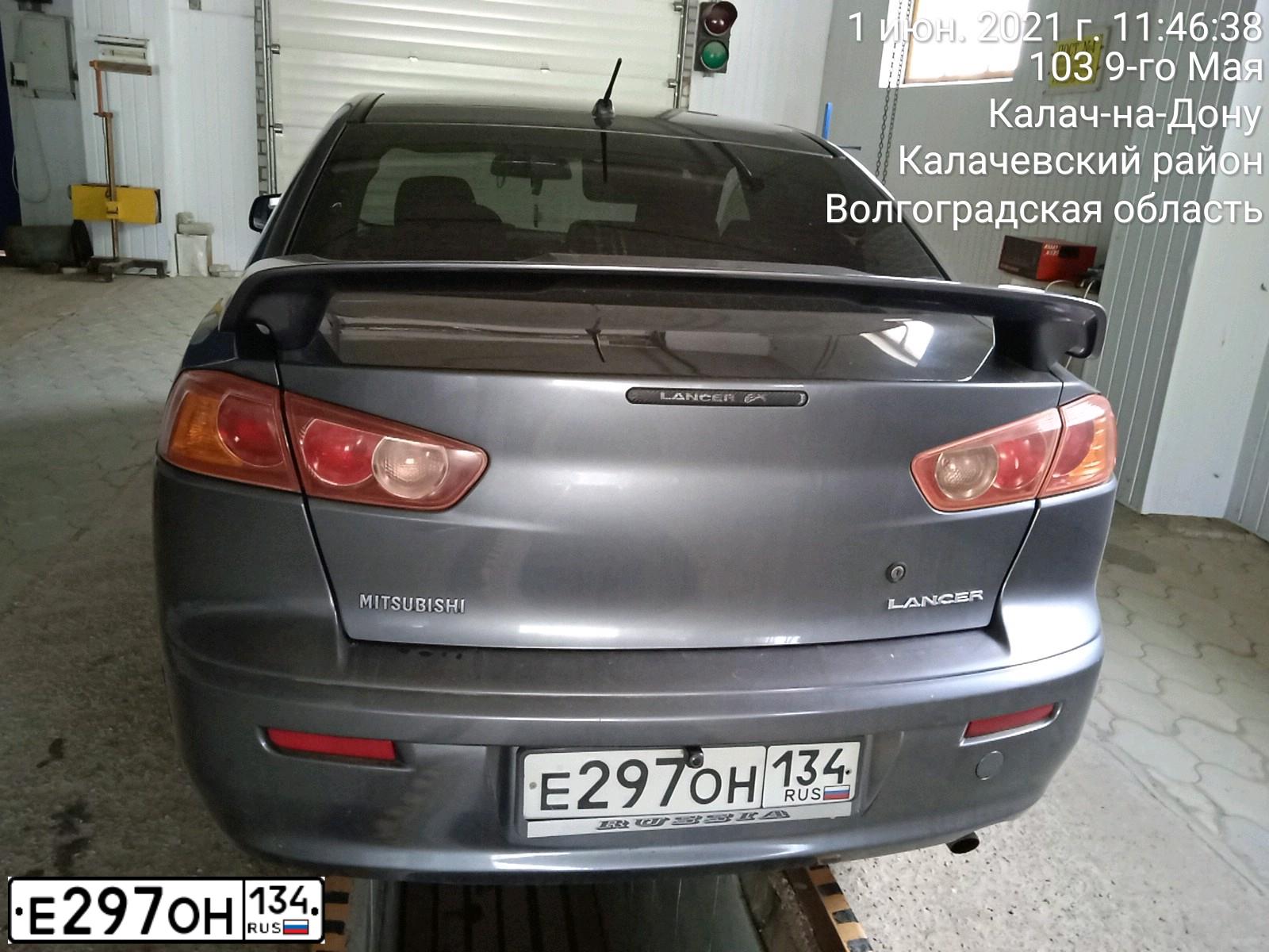 Фото автомобиля MITSUBISHI LANCER, 2008 — госномер Е297ОН134. Цвет: СЕРЫЙ