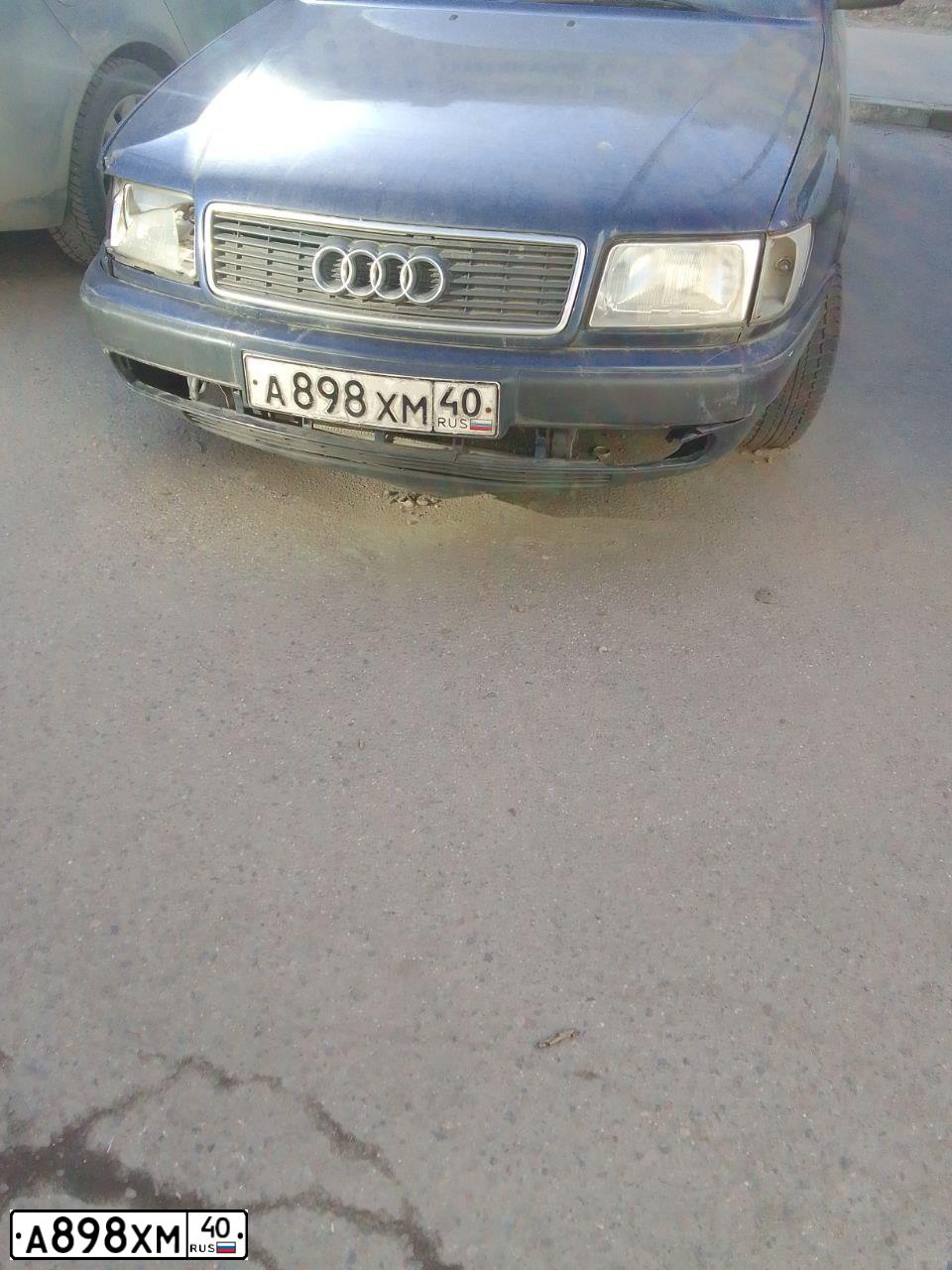 Фото автомобиля AUDI 100, 1993 — госномер А898ХМ40. Цвет: ТЕМНО-СИНИЙ
