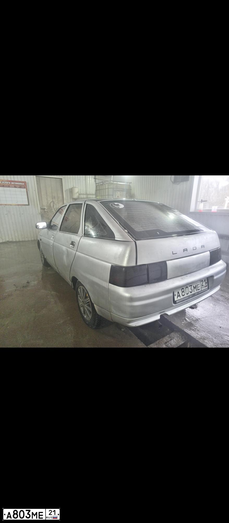 Фото автомобиля LADA 2112, 2001 — госномер А803МЕ21. Цвет: СВЕТЛО-СЕРЕБРИСТЫЙ МЕТАЛЛ
