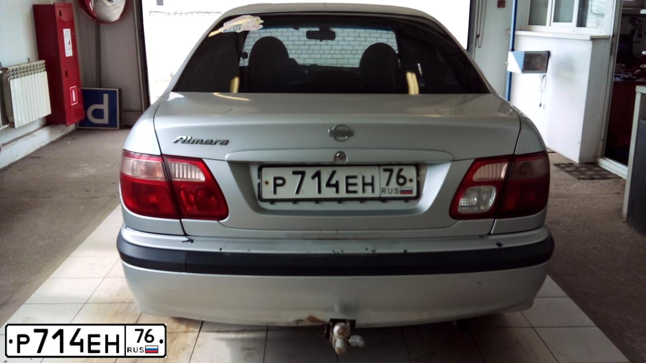 Фото автомобиля NISSAN ALMERA, 2002 — госномер Р714ЕН76. Цвет: СЕРЫЙ
