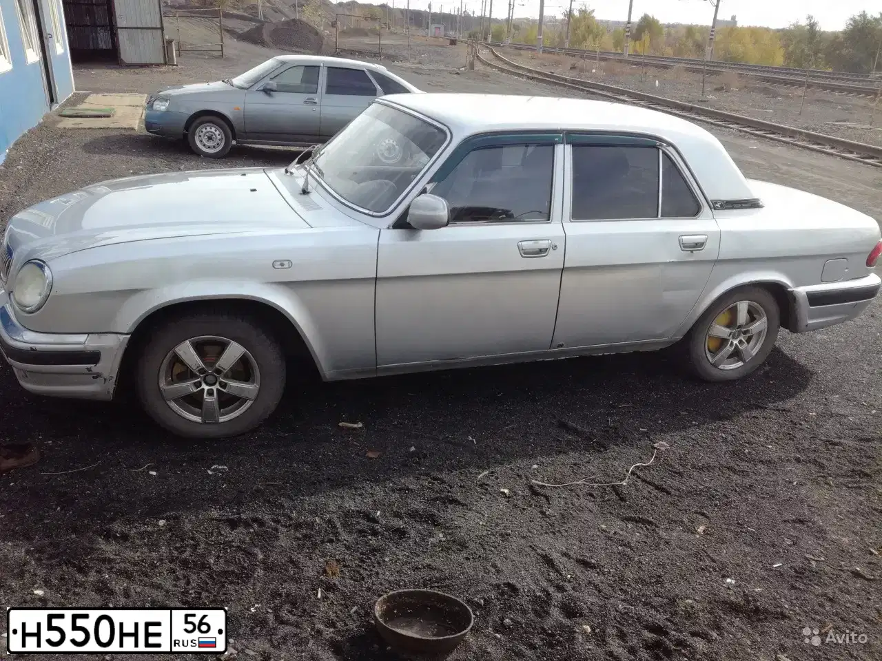 Фото автомобиля GAZ 3110 WOLGA, 2004 — госномер Н550НЕ56. Цвет: БУРАН