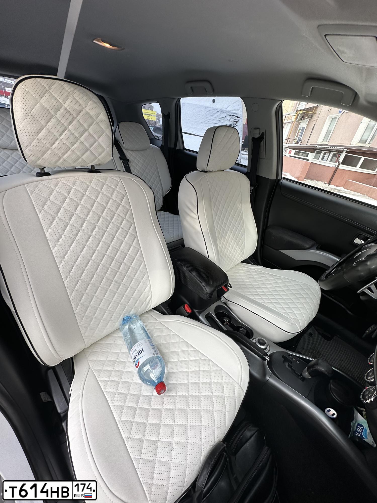 Фото автомобиля MITSUBISHI OUTLANDER, 2010 — госномер Т614НВ174. Цвет: ЖЕМЧУЖНО-БЕЛЫЙ