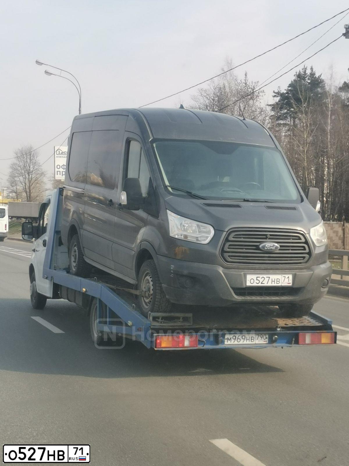 Фото автомобиля FORD TRANSIT, 2020 — госномер О527НВ71. Цвет: СЕРЫЙ