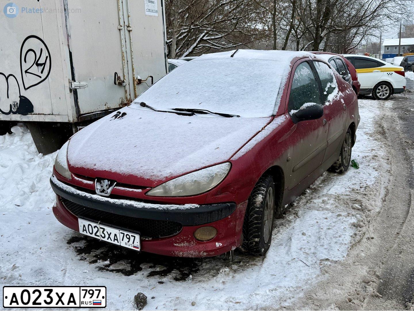 Фото автомобиля PEUGEOT 206, 2007 — госномер А023ХА797. Цвет: Красный