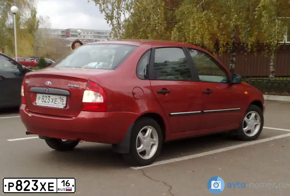 Фото автомобиля LADA 1118 KALINA, 2008 — госномер Р823ХЕ16. Цвет: СЕРЕБРИСТО-КРАСНЫЙ