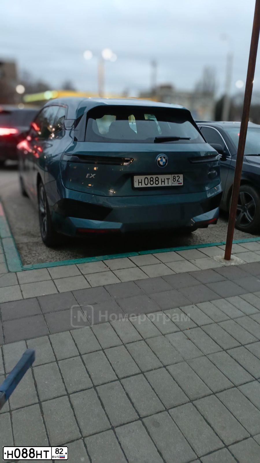 Фото автомобиля KIA CEE'D, 2008 — госномер Н088НТ82. Цвет: Красный
