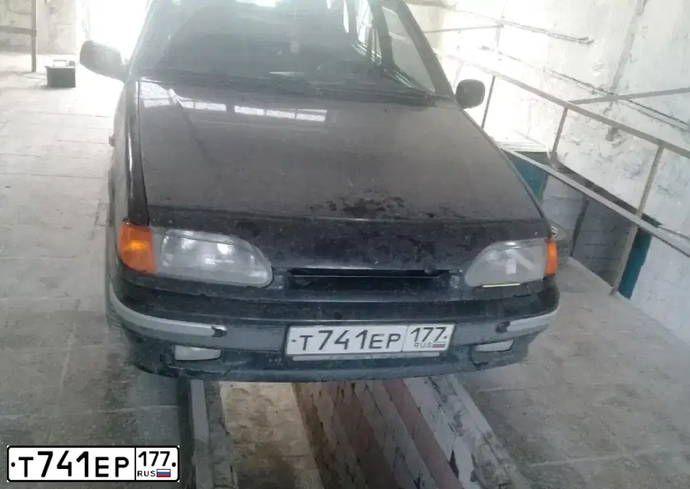 Фото автомобиля LADA 2115 SAMARA, 2006 — госномер Т741ЕР177. Цвет: ГРАФИТ