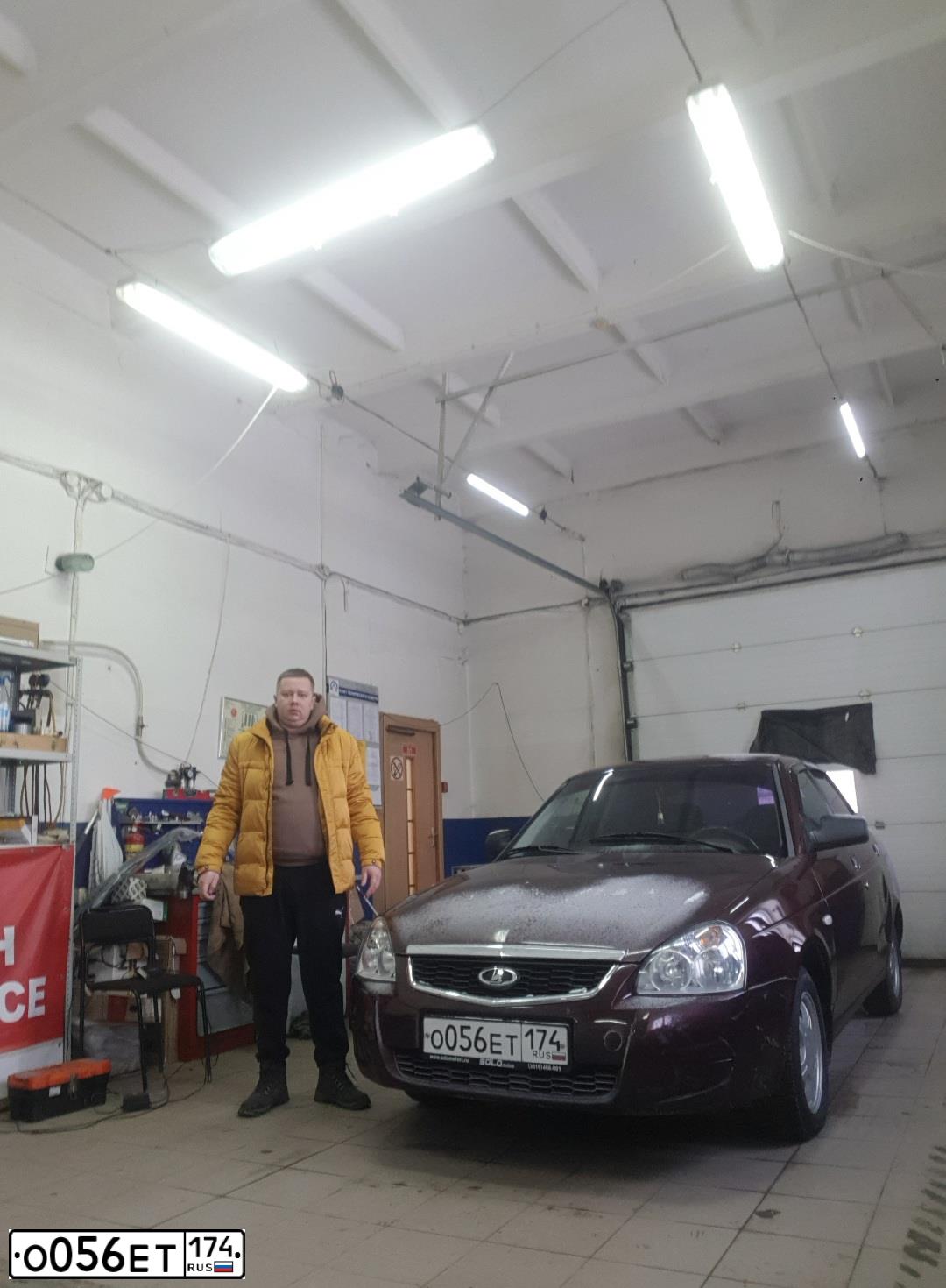 Фото автомобиля LADA 2170 PRIORA, 2008 — госномер О056ЕТ174. Цвет: ТЕМНО-ВИШНЕВЫЙ